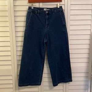 A New Day size 8 high waisted wide leg crop jeans.